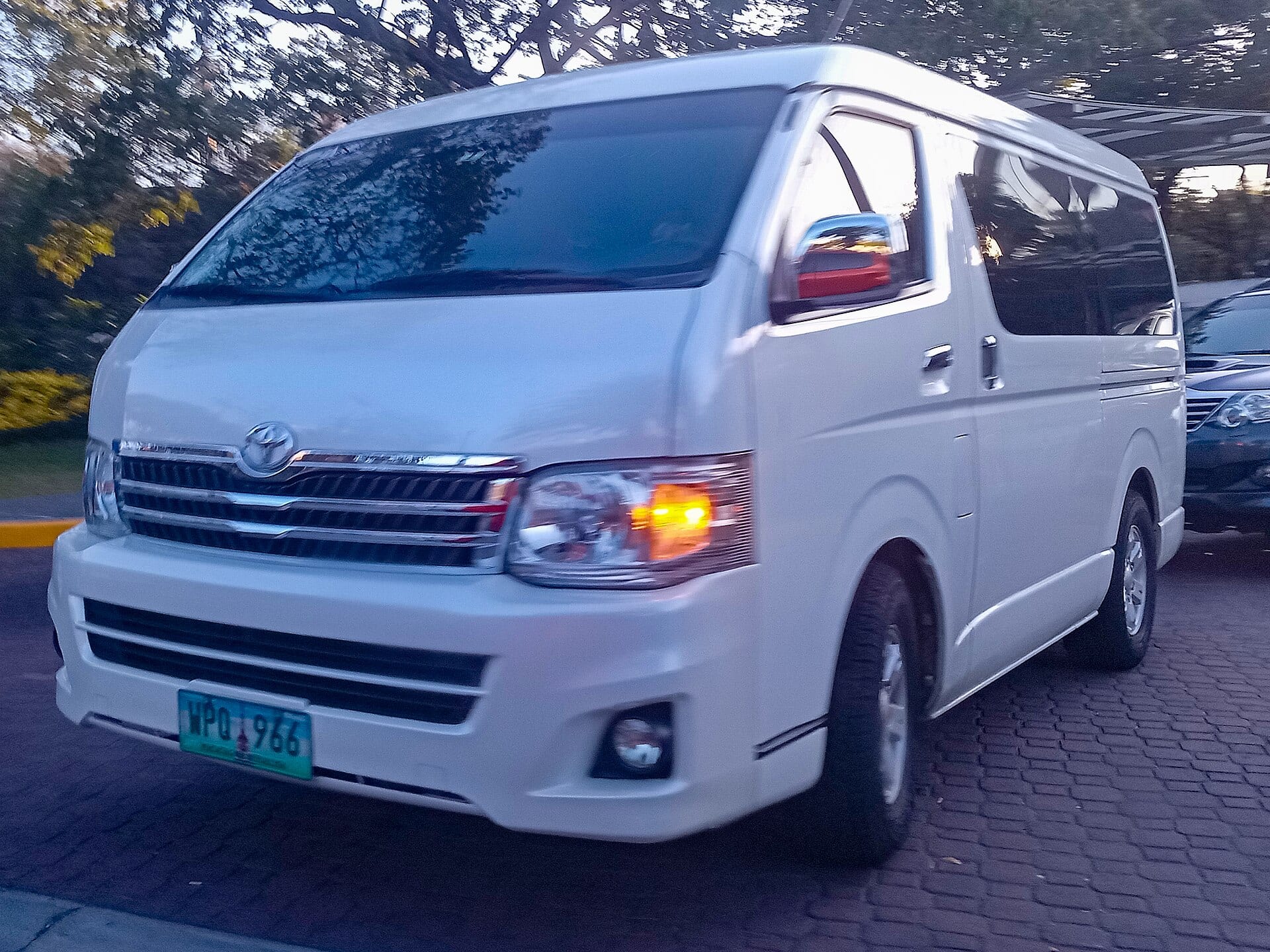 Professional tour vehicle with comfortable seating